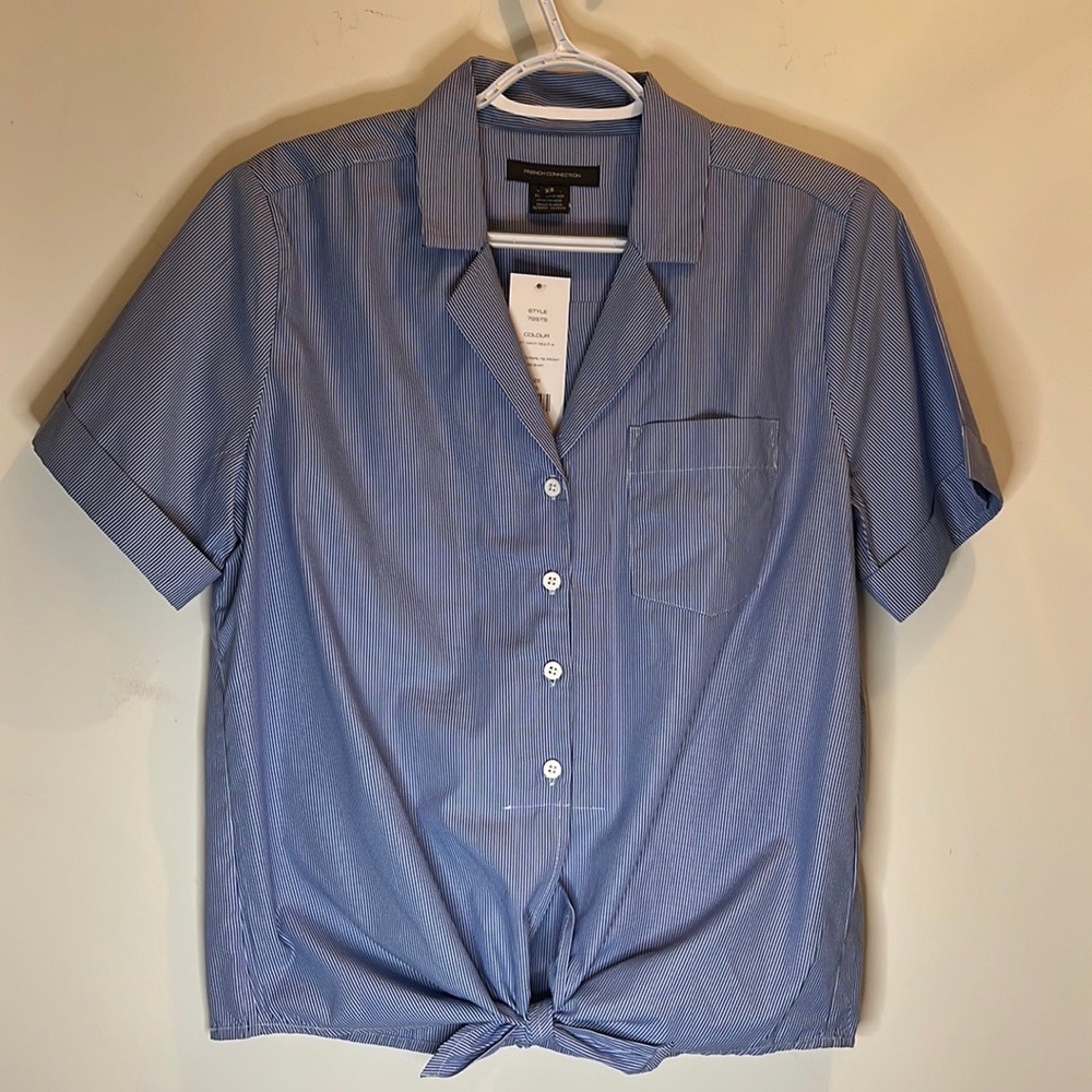 FRENCH CONNECTION • TATUS STRIPE TIE FRONT SHIRT NAVY STRIPE Sz XS
